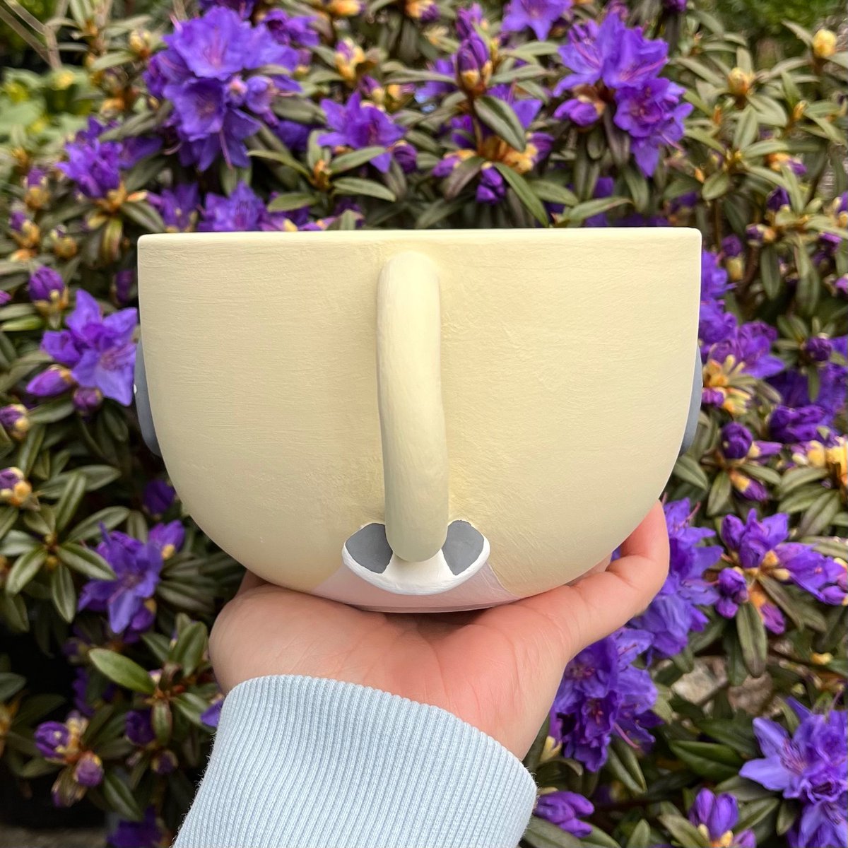 isopaws_studio's tweet photo. Pictures of these borbs by flowers, will be part of our spring collection drop! 🪻🐤💛 soon to be bisque fired!

#pottery #borb https://t.co/LaEgL0DAYW