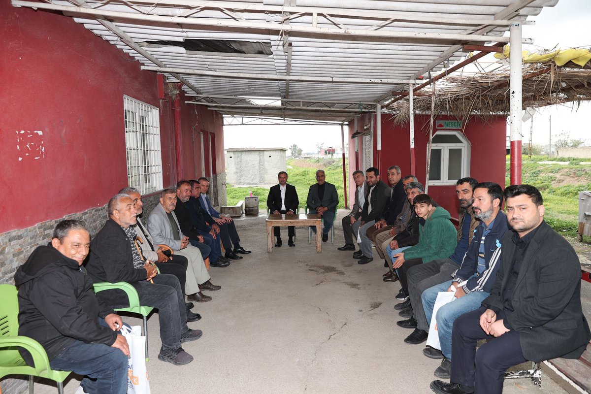 fmkocaispir's tweet photo. Dolmuş Kooperatiflerimizi ziyaret ederek şoförlerimizle bir araya geldik, gönülden sohbetlerine ortak olduk. 

Her bir hemşehrimizi dinliyor, daha huzurlu bir Adana için çalışmalarımıza devam ediyoruz. 🙋‍♂️ https://t.co/UVIuomC0ii