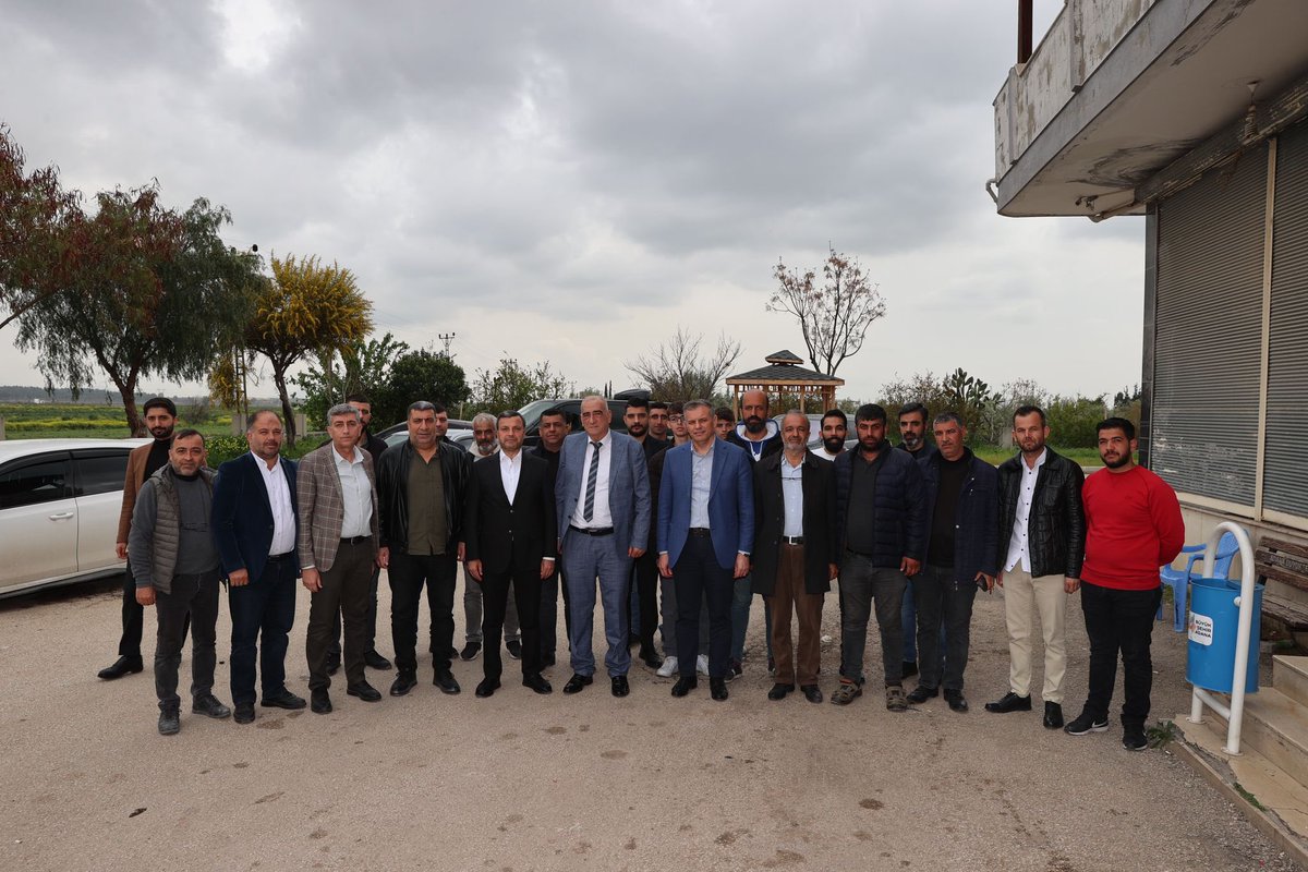 Dolmuş Kooperatiflerimizi ziyaret ederek şoförlerimizle bir araya geldik, gönülden sohbetlerine ortak olduk. 

Her bir hemşehrimizi dinliyor, daha huzurlu bir Adana için çalışmalarımıza devam ediyoruz. 🙋‍♂️