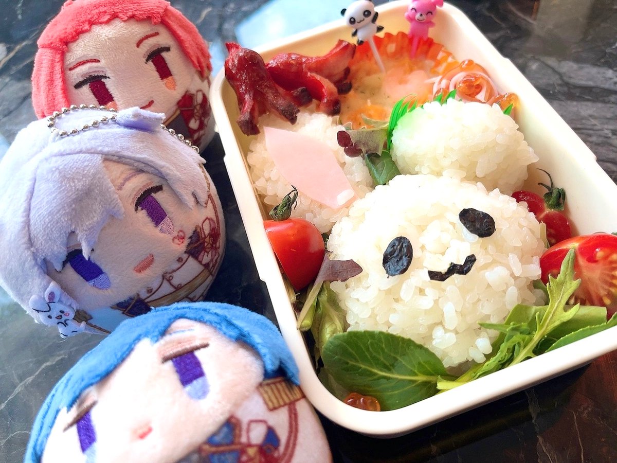 _Liura_of's tweet photo. 🎲リスナーさんからの指令🎲
【お弁当を作ってくださいっ！🐤🐇🐱】

らびまるキャラ弁当作ってみたー！🍱
まろちの職場に渡し行きたいな🤔

#いれいす同棲中 https://t.co/HqANfRPTEg