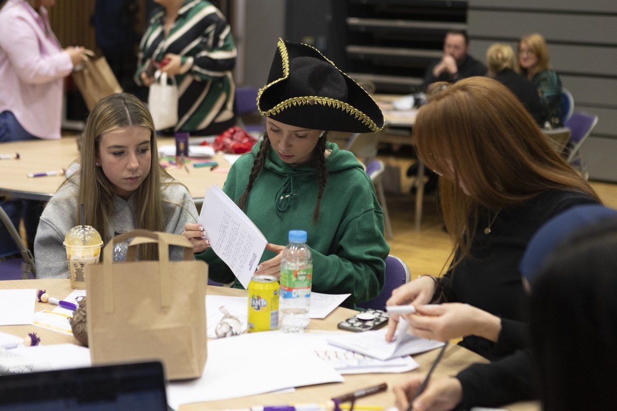DYWGlasgow's tweet photo. Some more snaps from #ShipwreckedSkillsDay 📸
Big thanks to @BIMAscotland, @be_daydream & @CofGCollege for making this event so successful!
#SkillsGap #DigitalSkillsGap https://t.co/Ad3uKFzWVT