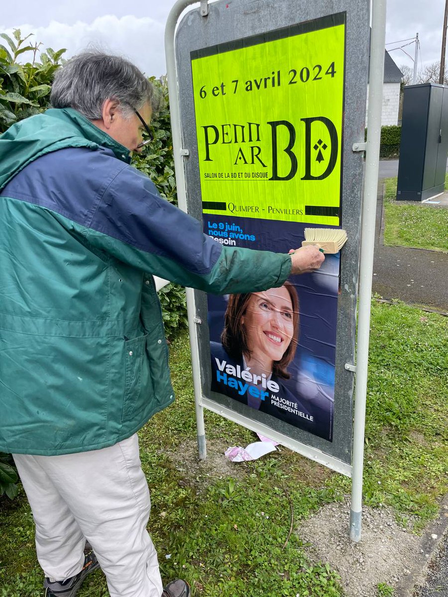 Renaissance_29's tweet photo. Les Concarnois mobilisés et en campagne #BesoinDEurope avec @ValerieHayer ! https://t.co/gmRV6Zey2C