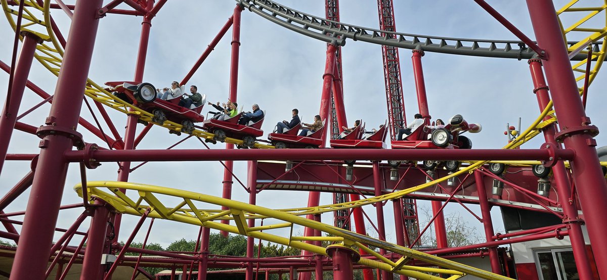 bruce_coasters's tweet photo. @J_Silkstone @THORPEPARK Taller than Hyperia? https://t.co/rpiTfh44NI