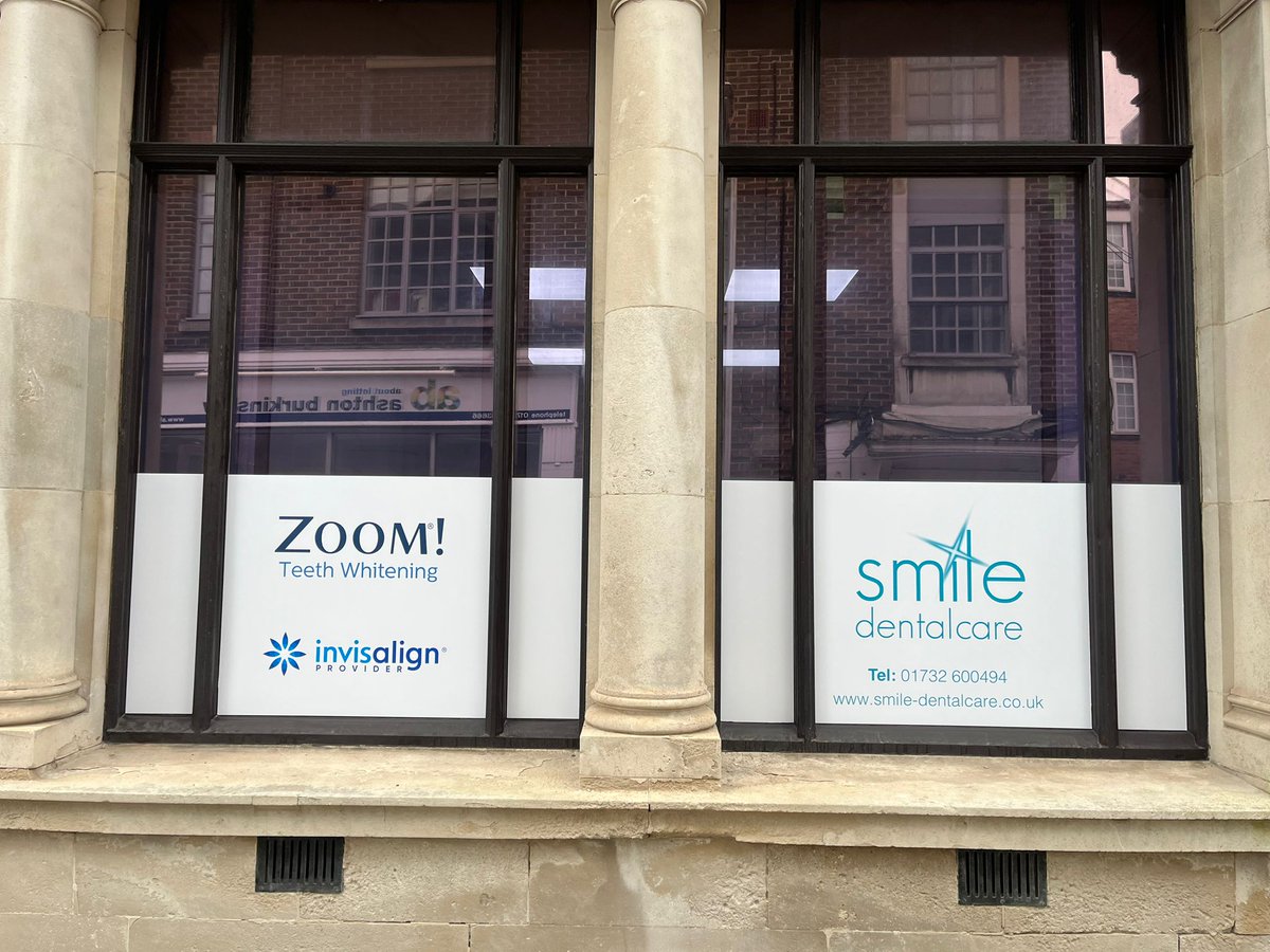 WeAreOMMPrint's tweet photo. Smile Dentalcare, in Tonbridge, is looking in mint condition after its fillings of SAV &amp; ACM.✨

Get your print needs met by us &amp; you’ll be grinning from ear to ear.😁

Is your company signage due a check-up?

Visit https://t.co/T6a1gj49DJ

#ommprint #largeformat #digitalprint https://t.co/Rui7dZjkxB