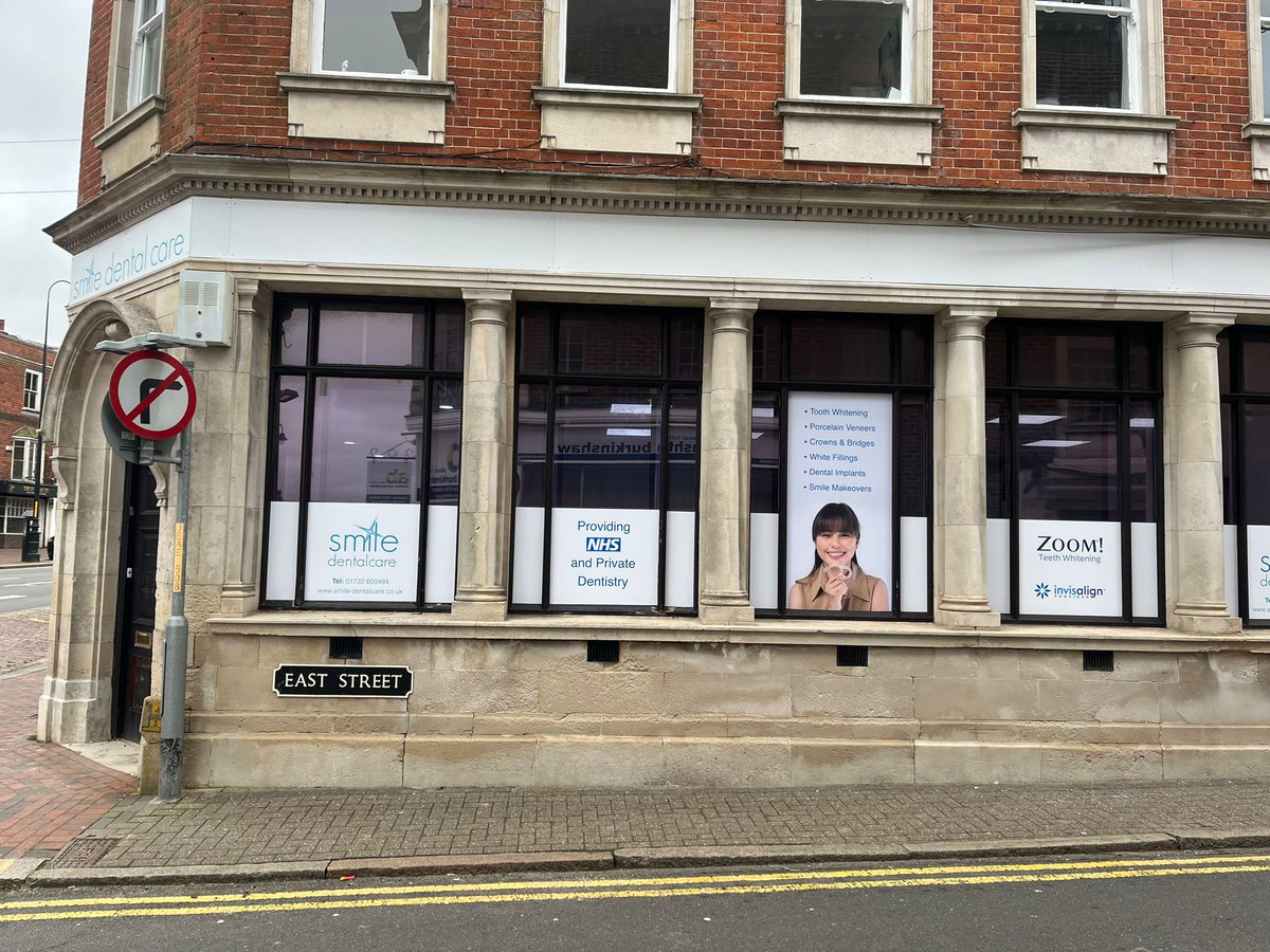 WeAreOMMPrint's tweet photo. Smile Dentalcare, in Tonbridge, is looking in mint condition after its fillings of SAV &amp; ACM.✨

Get your print needs met by us &amp; you’ll be grinning from ear to ear.😁

Is your company signage due a check-up?

Visit https://t.co/T6a1gj49DJ

#ommprint #largeformat #digitalprint https://t.co/Rui7dZjkxB