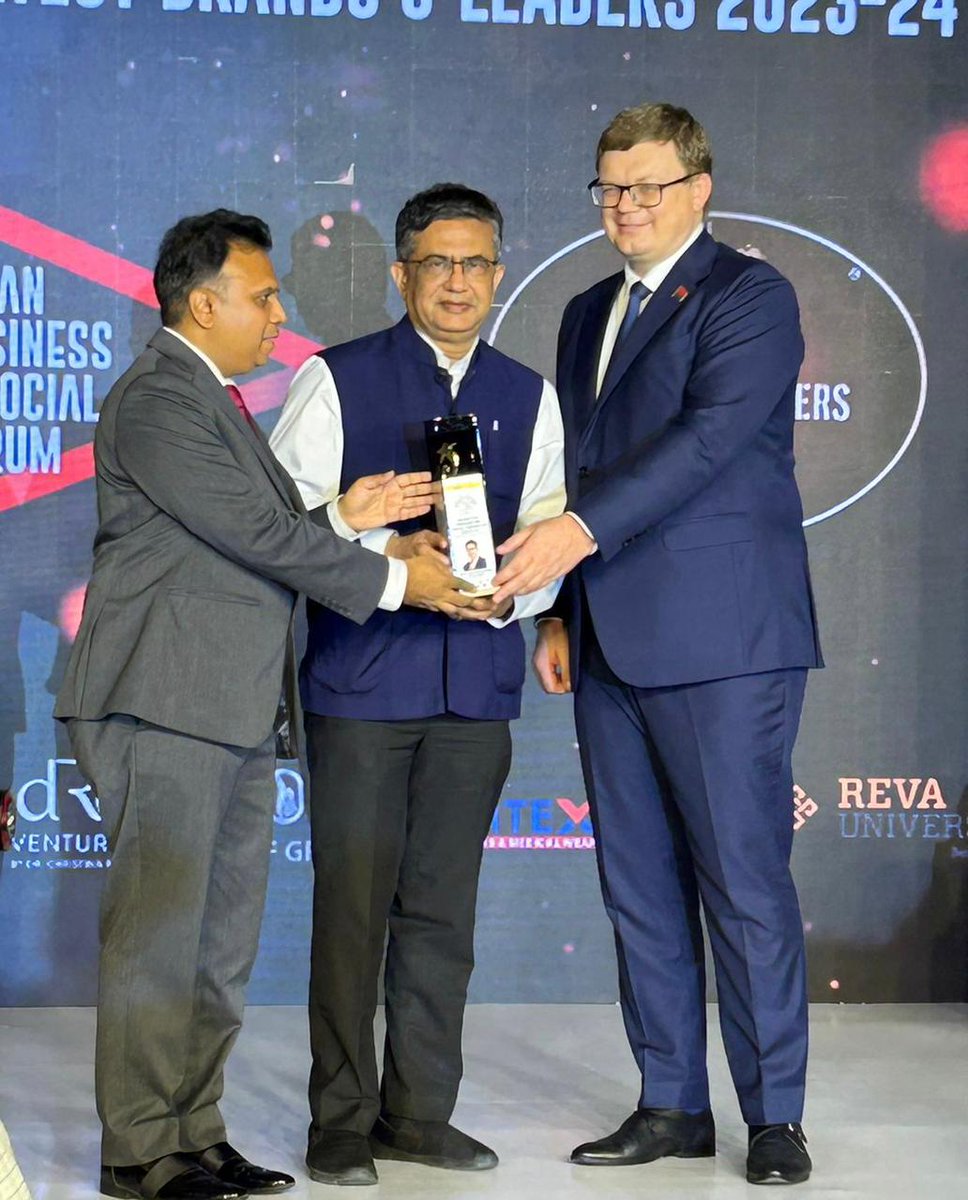 Our MD & CEO, Shri Ashishkumar Chauhan receiving the “Bhartiya Mahantam Vikas Puraskar 2024 Award” at the 22nd Edition of Asian Business & Social Forum 2024 today in Mumbai. #NSEIndia #AsianBusinessandSocialForum #NSEAwards @ashishchauhan