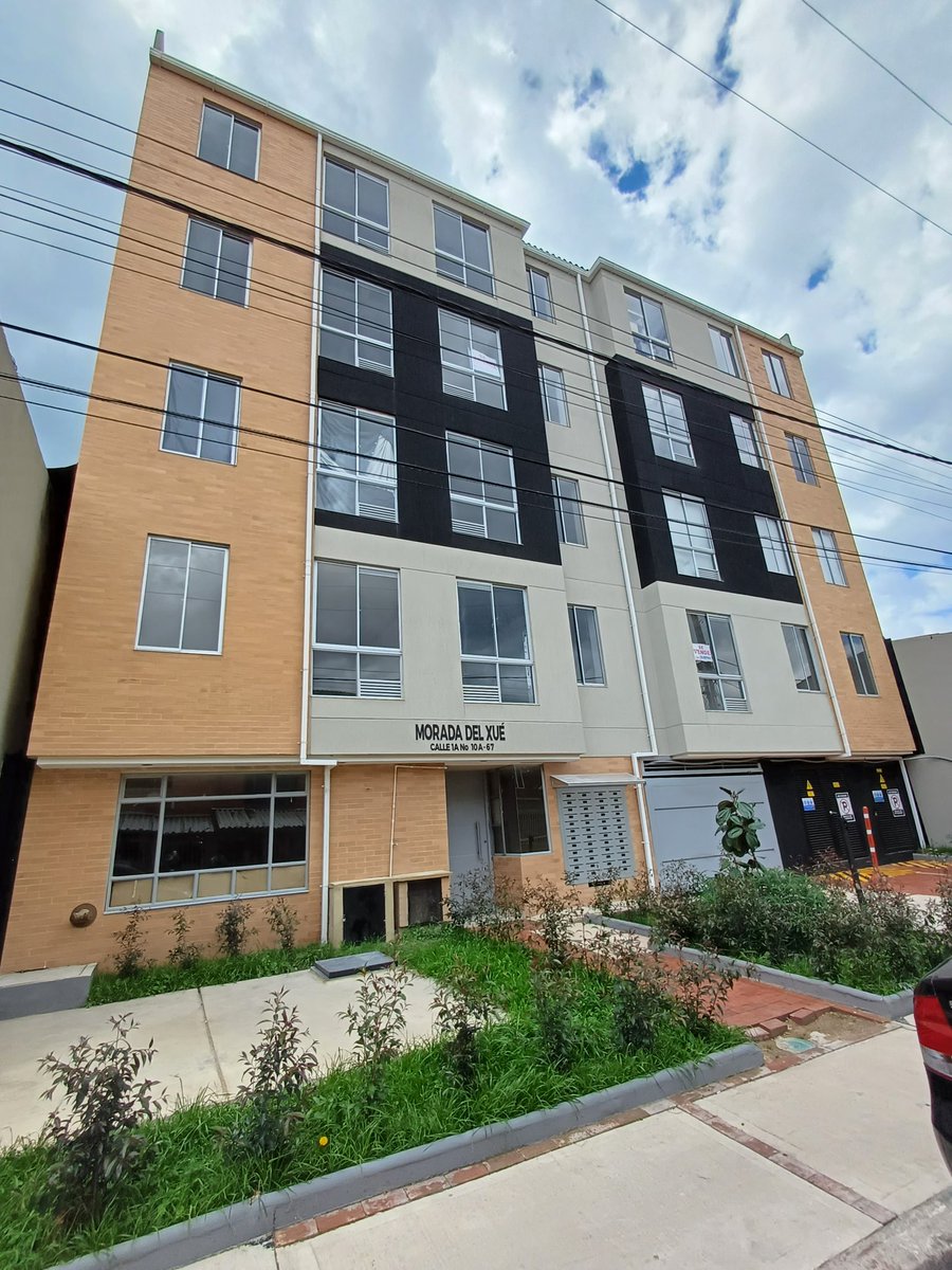 loreyanquen's tweet photo. Oportunidad de #negocio
Vendo apartaestudio ubicado en la ciudad de #chia a pocos pasos del centro comercial Vivenza Plaza, sector de alta valorización 
con baño, cocina, sala, zona de lavado, habitación, Cuarto piso,Se entrega en obra gris. 29 mtr
Precio negociable $135.000.000 https://t.co/7KITfIQfRp