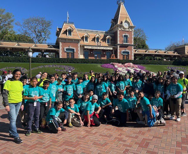 mtviewschools's tweet photo. STEAM learning at Disneyland continued this week as Payne School’s 5th graders took part in the  Disney Imagination Campus workshop of Theme Park Design. The students had an incredible day of learning and fun!  #mvsdrocks https://t.co/epA6zrpZ7N