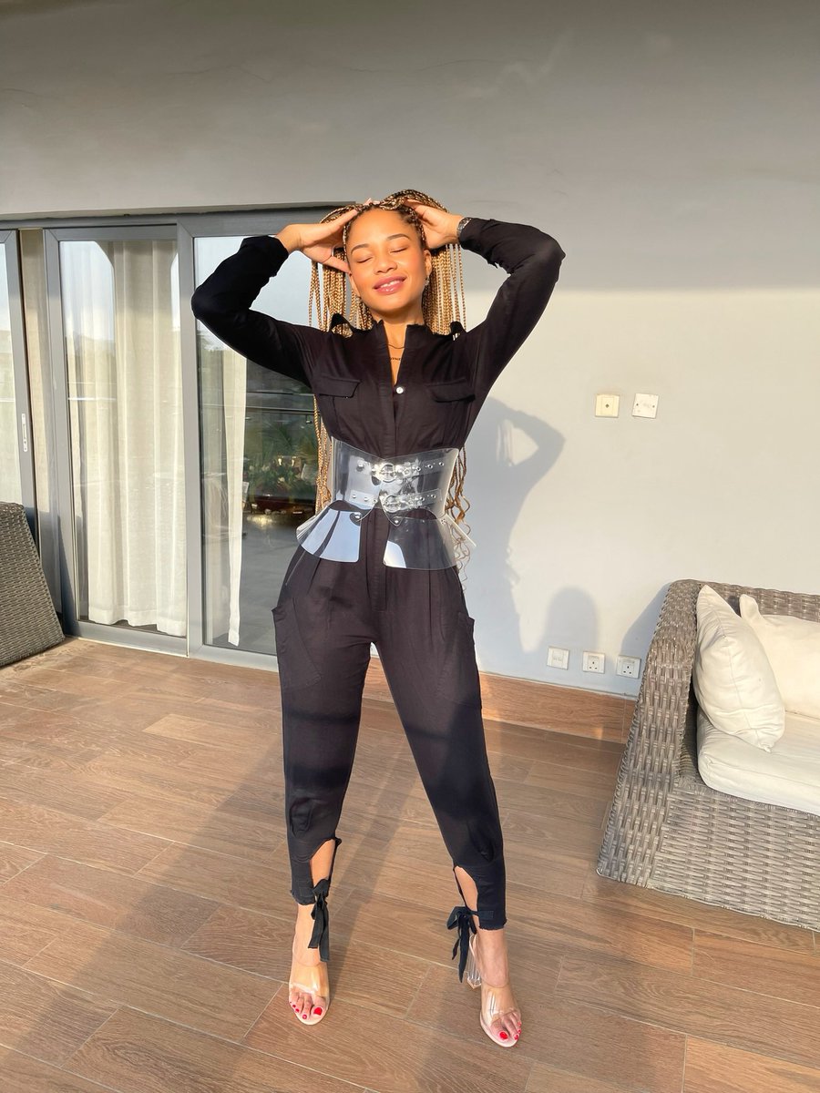 Eyes closed to see better 🤍