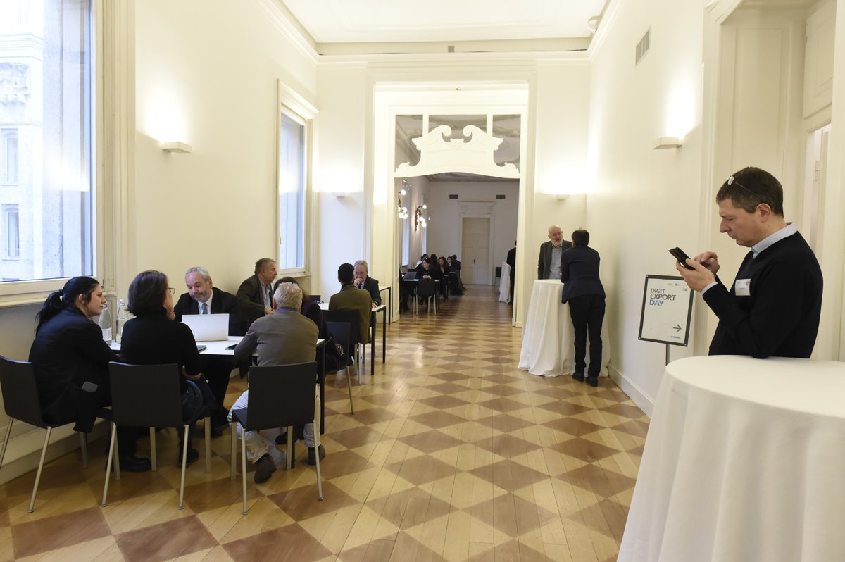 PromosItalia's tweet photo. 📌𝗗𝗶𝗴𝗜𝗧 𝗘𝘅𝗽𝗼𝗿𝘁 𝗗𝗮𝘆 - 𝟰^ 𝗲𝗱𝗶𝘇𝗶𝗼𝗻𝗲
🔴 In corso gli 𝗶𝗻𝗰𝗼𝗻𝘁𝗿𝗶 𝗼𝗻𝗲 𝘁𝗼 𝗼𝗻𝗲 tra le aziende e gli esperti di #ExportDigitale e i digital promoter del #PID su #digitalizzazione e uso del web per l'#export.
@camcom_milomb - @PID_CamCom https://t.co/pHHKFduTj6