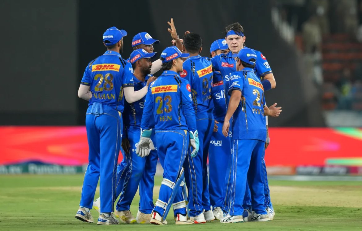 Yash___11's tweet image. This is not the first time that shades of 🔵 have been beaten up so badly 🫠

#SRHvsMi #RCBvsPWI