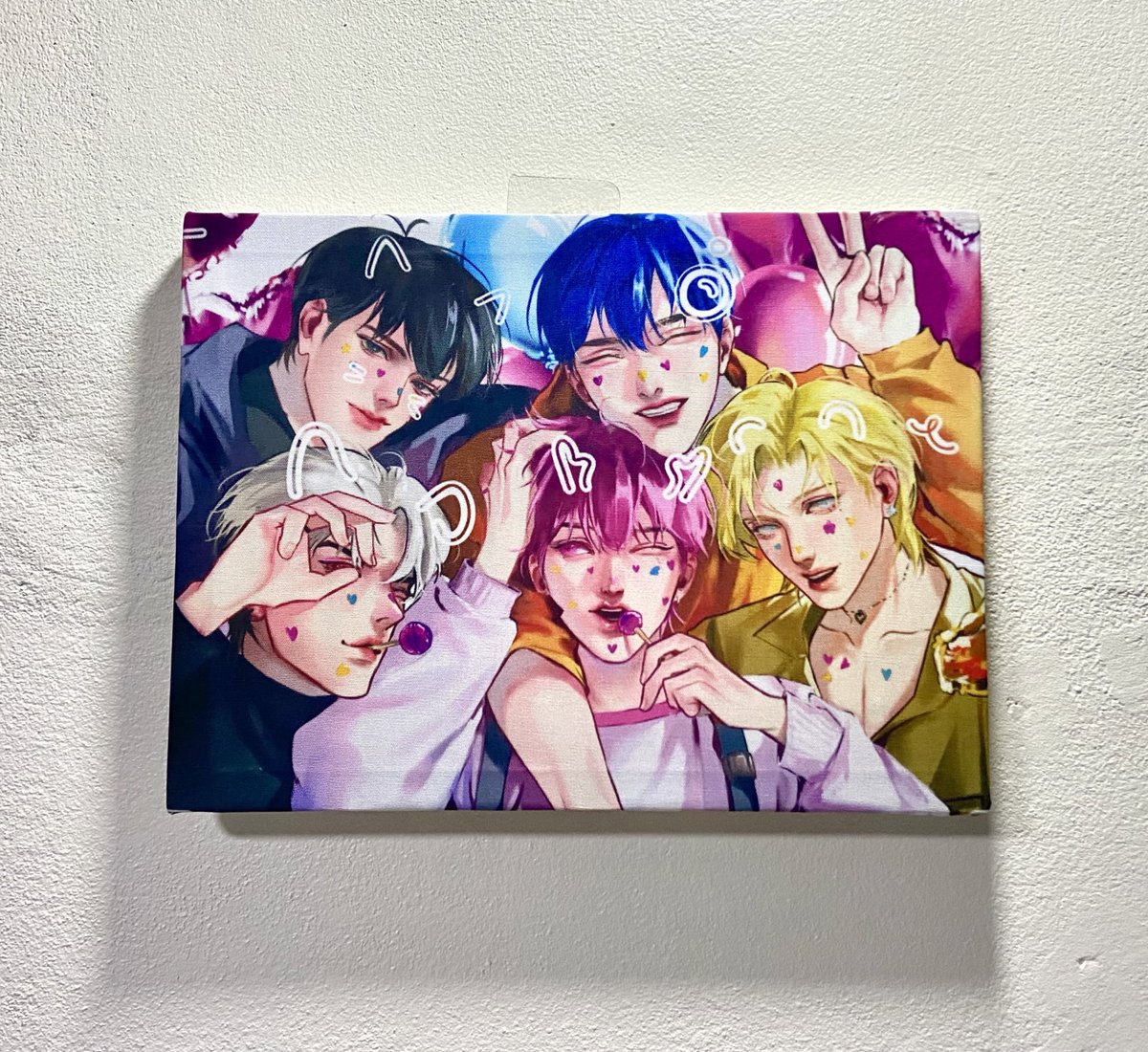 YNWkuki's tweet photo. ได้รับเฟรมแฟนอาร์ตจากบ้านแล้วนะคะ ดีใจมากเลยค่า ทำให้ผนังบ้านดูดีสุดๆ🥹💖
ขอขอบคุณเจ้าของผลงานด้วยนะคะ งานสวย สีสันสดใสฮีลใจมากเลยค่า😭💕
#DearPlave_TH https://t.co/5798f4efpo