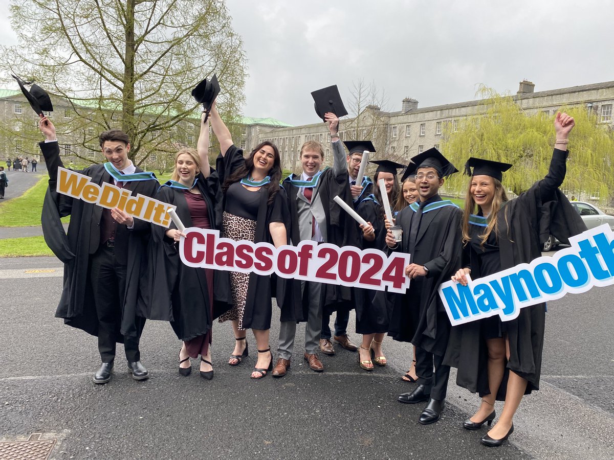 Maynoothalumni's tweet photo. Congratulations to all who graduated yesterday. Welcome to the MU Alumni Community - Class of 2024! 🎉 🎉 🎉
#MaynoothUniversity #MadeInMaynooth #MUAlumni https://t.co/4evExeCeLH