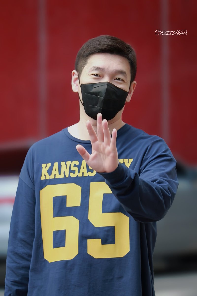 fishwoos328's tweet photo. 스누스누스누스누생일추카행🥳🥳🥳 https://t.co/aJ3sDigb60