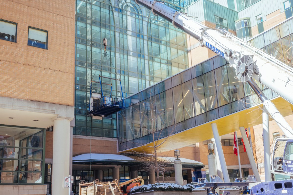 We had a special delivery at SickKids this weekend – the 1st #NICU MRI in Canada! Our new NICU MRI will provide advanced imaging for the smallest patients at SickKids without having to leave the NICU. More to come on this exciting new arrival! #PrecisionChildHealth