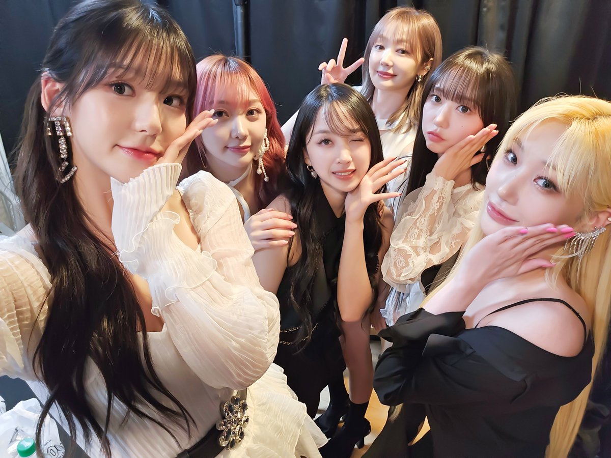 VineEnt_Music's tweet photo. 📷   

240327 Universal Superstar Awards 2관왕

#SECRET_NUMBER #시크릿넘버 #Universal_Superstar_Awards https://t.co/PpHIjTAc0T
