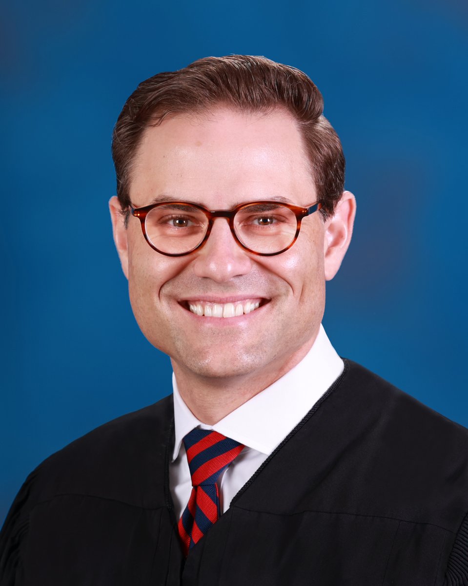 Congratulations to Judge J. Logan Murphy, appointed today by Gov. Ron DeSantis to the 13th Judicial Circuit Court Bench! Judge Murphy has been a County Court Judge since 2021. He fills the judicial vacancy created when Judge Ronald Ficarrotta retired. Well deserved! #13Strong!