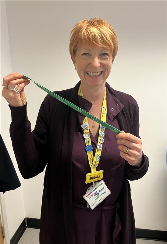 We're super proud to sign off our latest @LeanCompetency Green Belt here at @FrimleyHealth. @SylviaCrook68 was presented with her lanyard after her system wide work with the @GetUbetter app enabling patients to manage their MSK challenges reducing impact on primary care. 💚