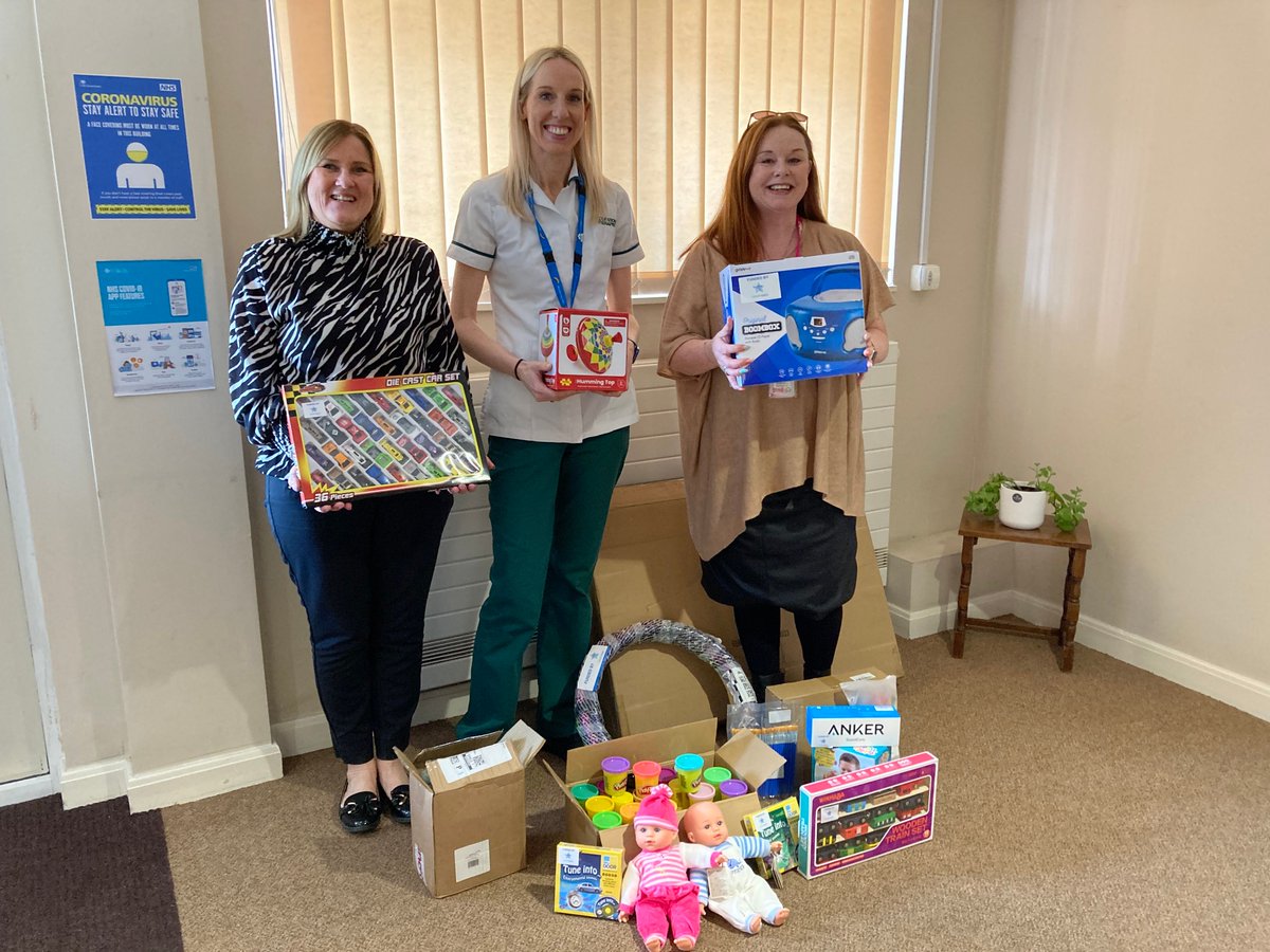 Wish Wednesday ✨ It was a special day for the Health Stars team as we delivered a wish to the Hull & East Riding Memory Assessment Service. These items will be used by patients in their therapy sessions. 🥰