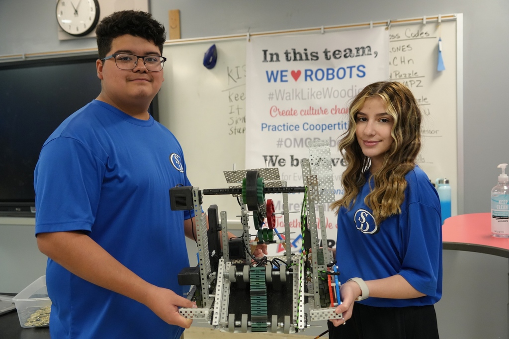 miamimagnets's tweet photo. Shining a spotlight on the incredible @miamimagnets programs at @SouthDadeHS! Dive into endless opportunities for early exploration of your future. Discover more at https://t.co/uIyIatCKuV and jumpstart your journey today! 🚀✨ #miamimagnets #yourbestchoicemdcps https://t.co/tjwjmASGe7