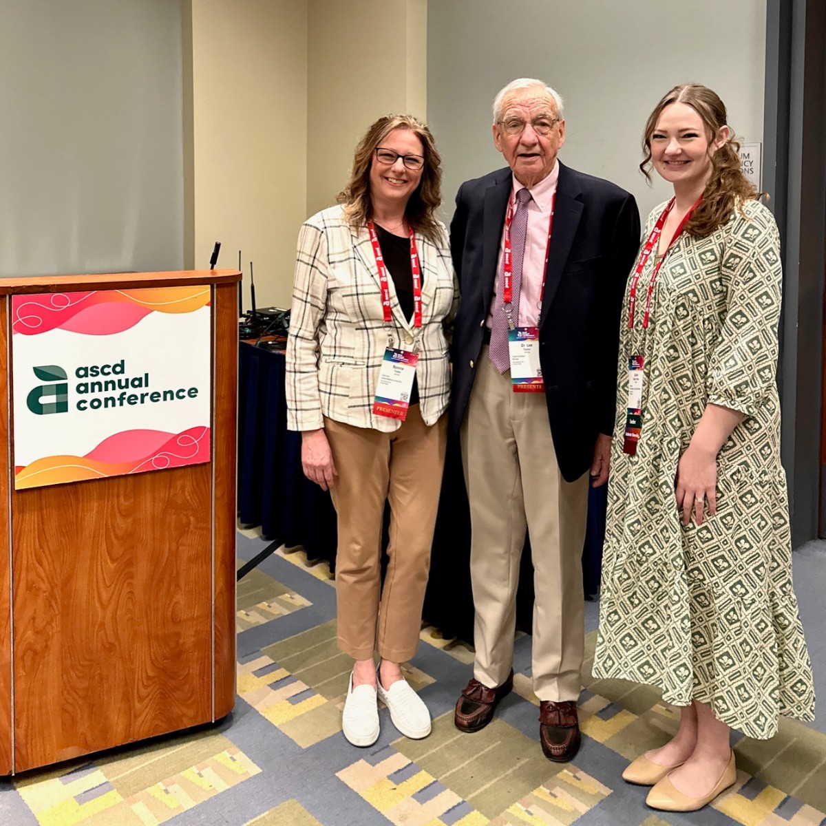 JMUCoE's tweet photo. Congrats to Bonnie Yoder for her ASCD conference presentation on "Raising Up Teachers." She was joined by her daughter, an art teacher, and her retired principal/academic dean father-in-law. #TeacherProud #ASCDConference https://t.co/iH71rbQIww