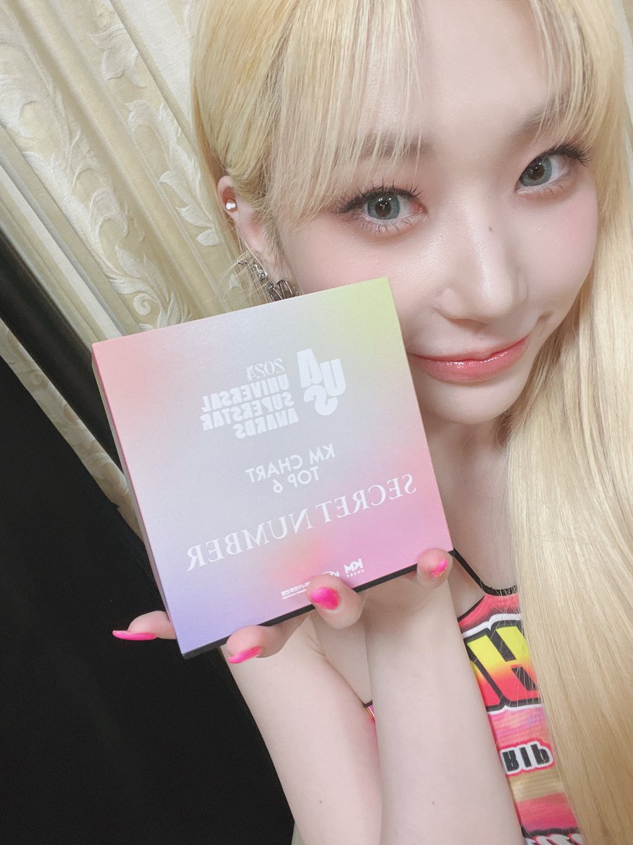 luckqqqqy's tweet photo. [240327] 22:46 WIB 🐱💌 #JINNY #진희 #SECRET_NUMBER #시크릿넘버 

-Berkat Lockey, dapet dua penghargaan!!! Beneran tiap-tiap hari berterima kasih dan sayang kalian...💗
-Sangat berterima kasih sama kalian Lockey😭😭😭🥹🥹🥹sayang kalian banyak2
-Terima kasih untuk dukungannya hari ini dan selamat tidur💕💕🥹🥹🥰🥰 sayang kalian