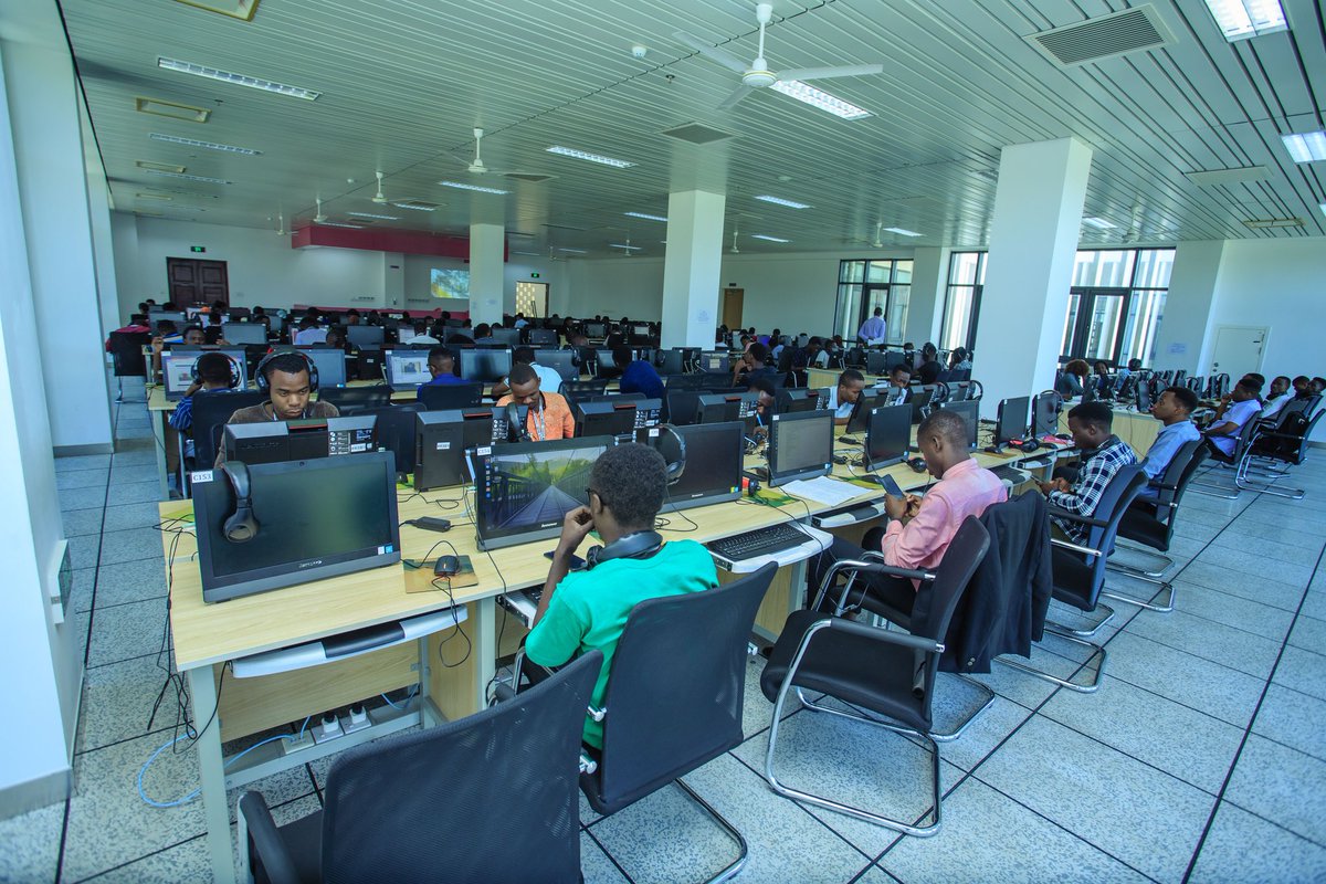 UdsmOfficial's tweet photo. New Semester, Fresh Energy!
UDSM students joyful as they embark on the Second Semester of the Academic year 2023/24 after a much-needed break. Feeling energized and ready for the quest for knowledge.
#BackToTheBooks
#MotivatedMinds
#AlwaysUDSM https://t.co/UZ0AqwggwY