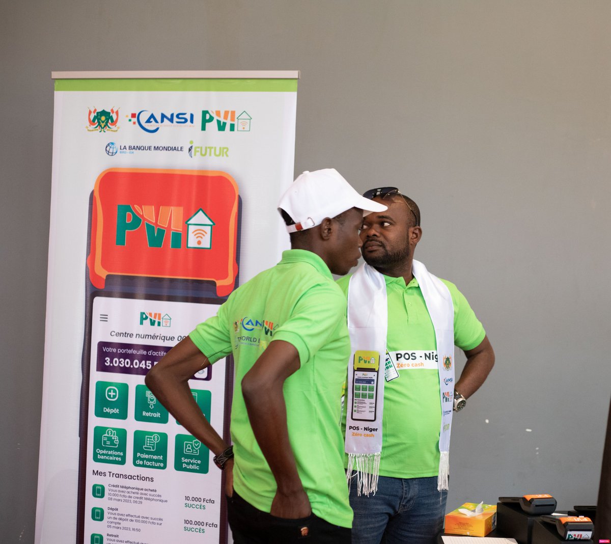 bsidikou's tweet photo. #POSNIGER  : C'était lors du Lancement avec le projet PVI Niger de l'Agence National pour la Société de l'information - #ANSI, Soutenu par la #BanqueMondiale.

@ifuturAfrica   sera chargée de fournir les dispositions de Paiements #TPE / #POS, le systèmes de gestions des transactions communément appelé Agrégateur de paiement, le recrutement des points de services, les marchands ainsi que l'accompagnement dans l'adoption des paiements électroniques.

Il s'agit de 2000 dispositifs de paiements (points d'acceptation de paiements électroniques et Points de Services Financiers) qui seront distribués dans les prochains jours.

Grâce à cet écosystème de produits et services financiers aujourd’hui disponible, l’ensemble des acteurs (Les Banques, SFD, Assurance, Facturiers, Commerces, les opérateurs Télécoms) peuvent facilement s’interfacer et rendre disponible leur service à ce vaste réseau sur les Terminaux. Plus il y’en aura de service disponible via ces terminaux, plus l’adoption sera facile pour les marchands , et par ricochet nous pouvons atteindre les populations dans ce défis d’inclusion financière.

Pour ceux qui réponds aux critères Formulaire enrôlement en bas: https://t.co/5G6odGPo06