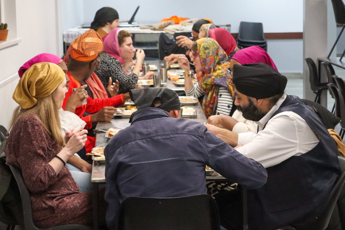 We had a brilliant day in #Thurrock this month with an Artist Salon and Stand Up For Diversity hosted by #Grays Gurdwara in partnership with Start Thurrock. Thanks to all who came to make community connections, enjoy delicious curry & hear inspiring talks flickr.com/photos/ecdp/al…