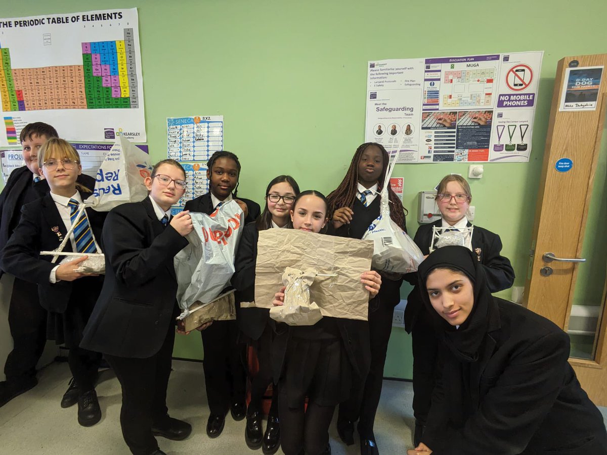 KAScience1's tweet photo. Eggcelent egg drop test today in stem club https://t.co/A9OBm4XKmb