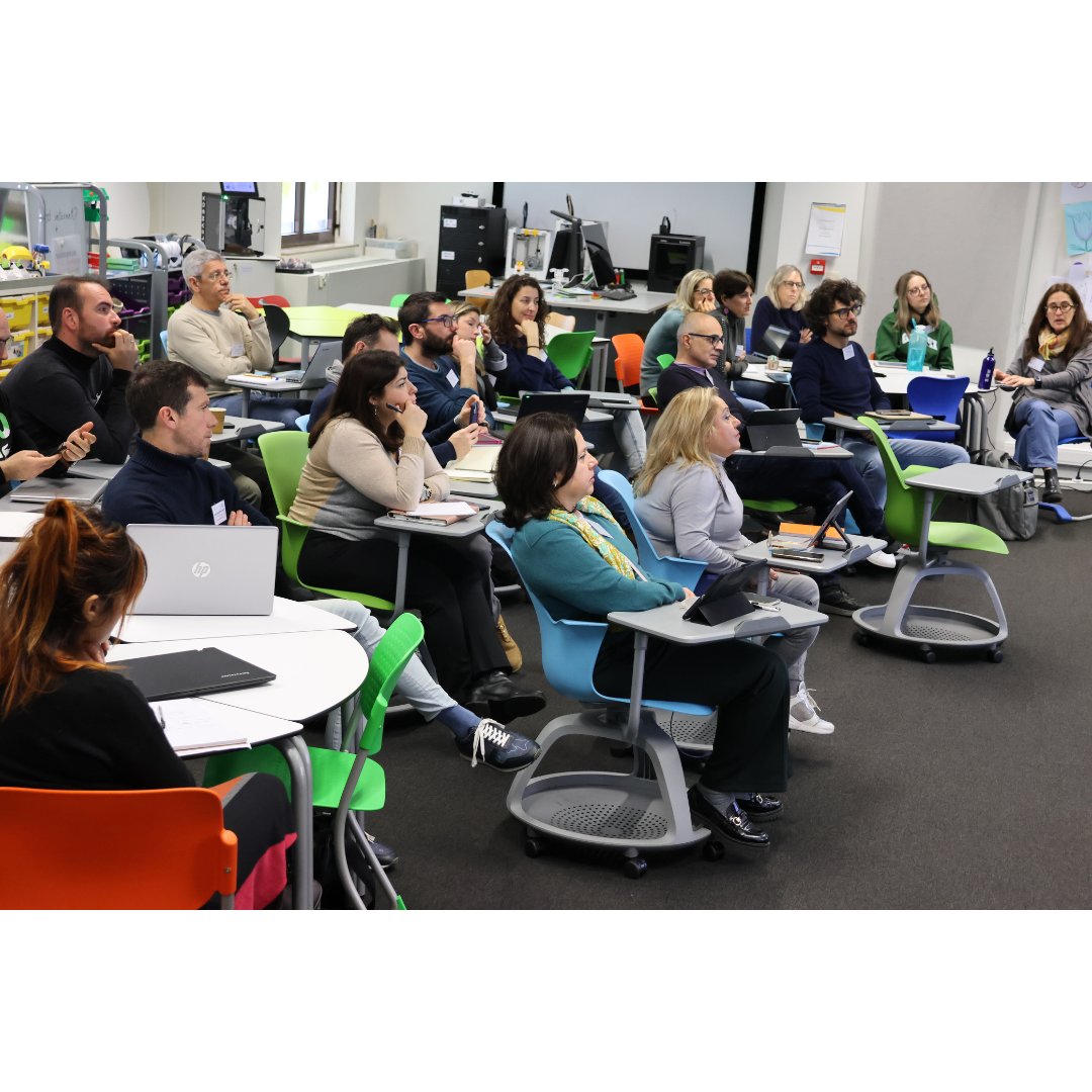 IesMora's tweet photo. Formación E+ del profesorado del Centro 🇪🇺: "Supporting STEM Educators: Innovative Approaches to Teaching and Learning" organizada por @eu_schoolnet, en la @fcl_euschoolnet (FCL) de Bruselas🇧🇪. Metodologías innovadoras y proyectos punteros en Europa. @sepiegob https://t.co/VJM7Q1MadP