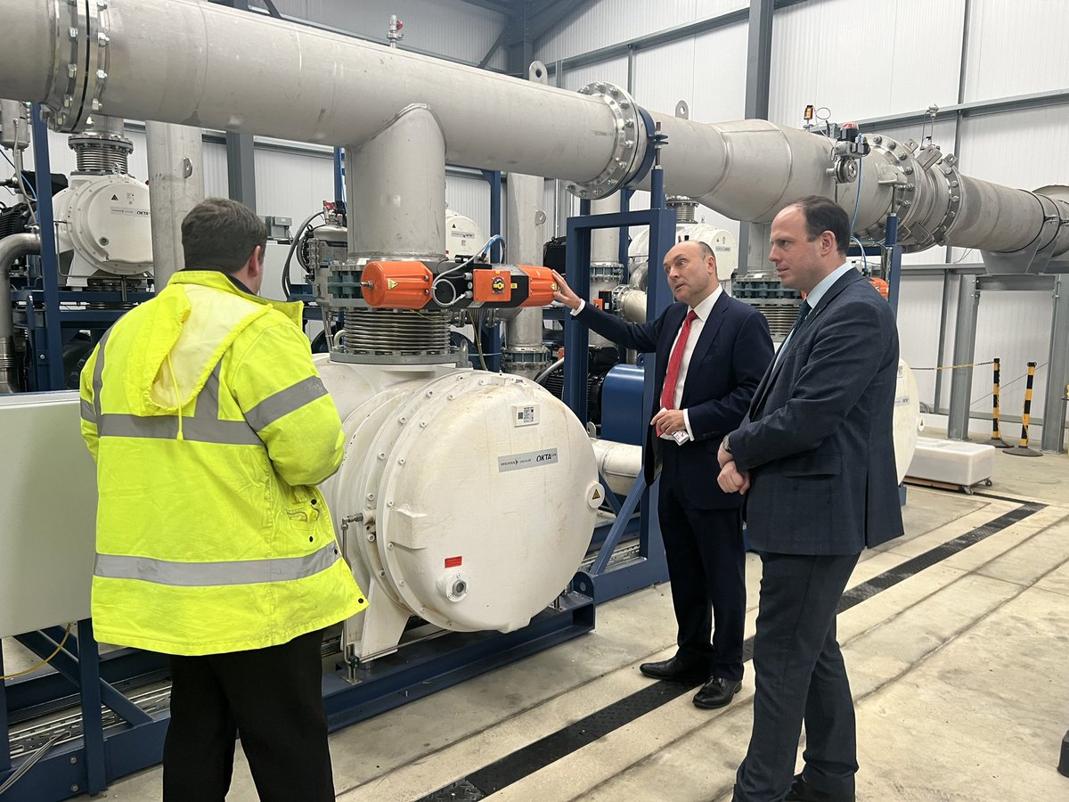 Buckinghamshire Economic Growth (@buckslep) on Twitter photo Delighted to have welcomed Minister for Science, Research and Innovation Andrew Griffith and <a href="/gregsmith_uk/">Greg Smith MP</a> to <a href="/WestcottVP/">WestcottVenturePark</a> today to show highlight some of the incredible facilities and businesses that make up the <a href="/WestcottSpace/">Westcott Space Cluster</a> Cluster. Delighted to have welcomed Minister for Science, Research and Innovation Andrew Griffith and <a href="/gregsmith_uk/">Greg Smith MP</a> to <a href="/WestcottVP/">WestcottVenturePark</a> today to show highlight some of the incredible facilities and businesses that make up the <a href="/WestcottSpace/">Westcott Space Cluster</a> Cluster.