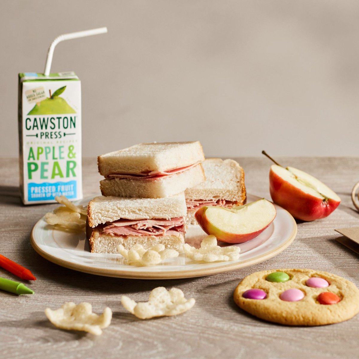 JohnLewisRetail's tweet photo. Parents, did you know? Kids eat free this Easter 😋🙌 Participating shops can be found here: https://t.co/aGOHidhk1Y https://t.co/xCaDUI7Vlc