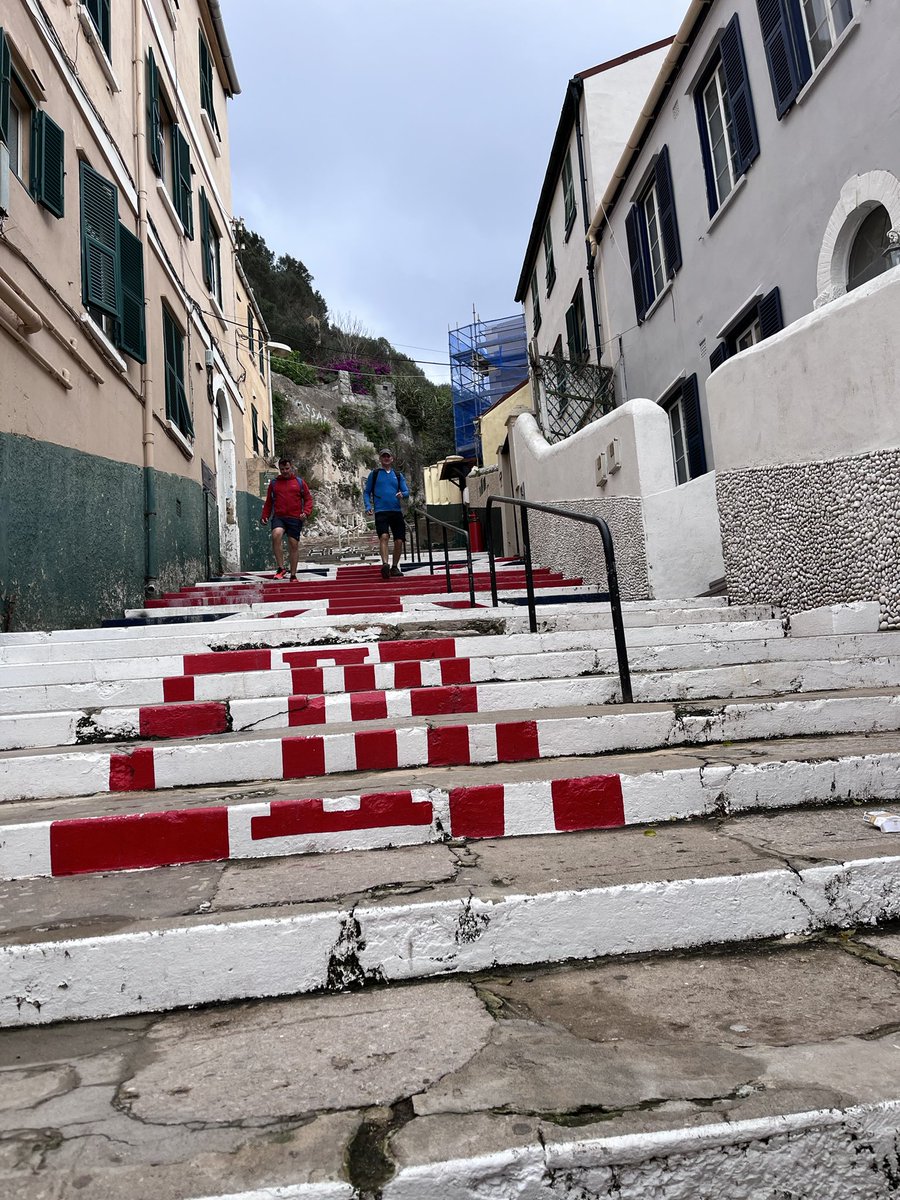 RAF_Gib's tweet photo. Personnel from @RAF_Gib braved the wind and rain to complete the gruelling Med Steps and also learnt a bit about Gibraltarโs history today
@MODGibraltar
#medsteps https://t.co/WxGYKd7xzo