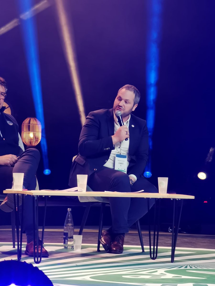 JeunesAgri's tweet photo. « Les élections chambres d'agricultures à venir seront aussi l'occasion de clarifier leur importance
Il faudra aussi réaffirmer nos positions et ce que nous avons porter durant ces derniers mois et années, assumer notre bilan et s'en féliciter. »
@gaillot_arnaud au congrès @FNSEA https://t.co/8CCawc39TT