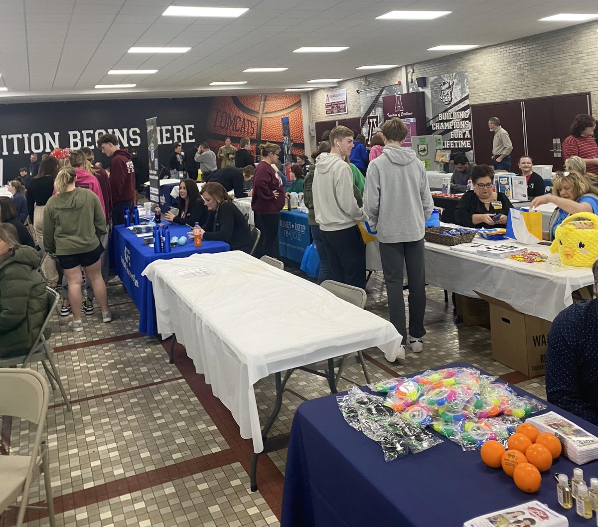 CollinsCTC's tweet photo. Taking over Paul Blazer High School’s Career Fair with our CCTC Adult Ed team! Showcasing allied health &amp; trades, led by '74 Ashland Tomcat alum, Mr. Mike Staton. 🎓💡 #CCTCworks #CCTCaded https://t.co/Xa5mCgffLT