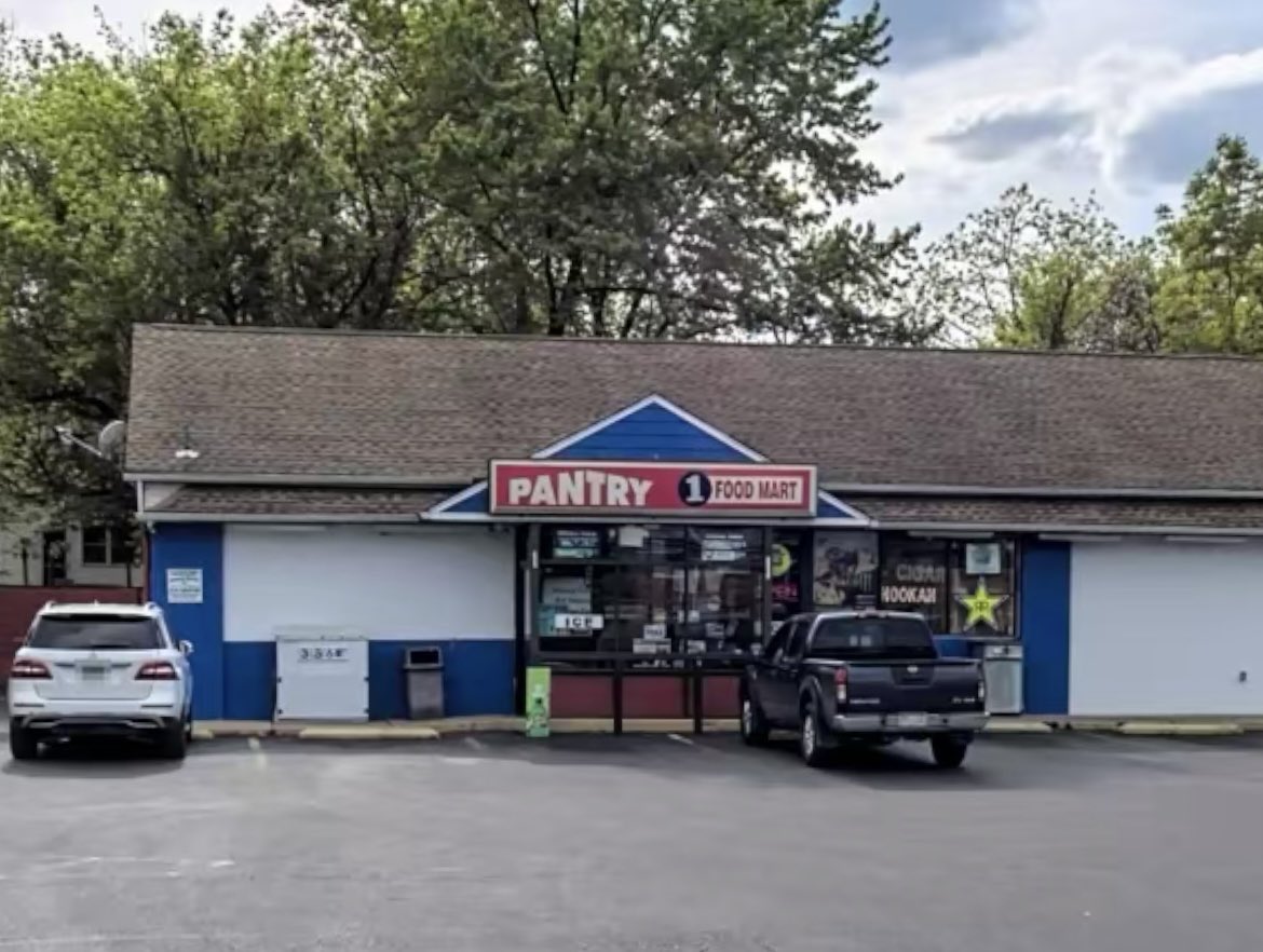 RootsDelco's tweet photo. A Then and Now brings us to Secane on South Ave.  Once a Wawa and now currently a Pantry 1 Food Mart.  Near the train station and Imperial pizza. #Secane #Delco https://t.co/2bbgflzQYe