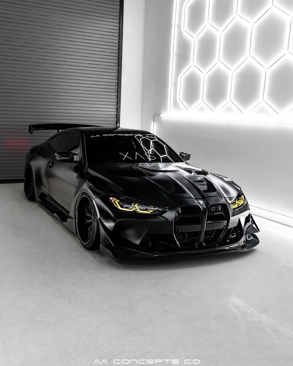 Autos Aesthetic tweet media