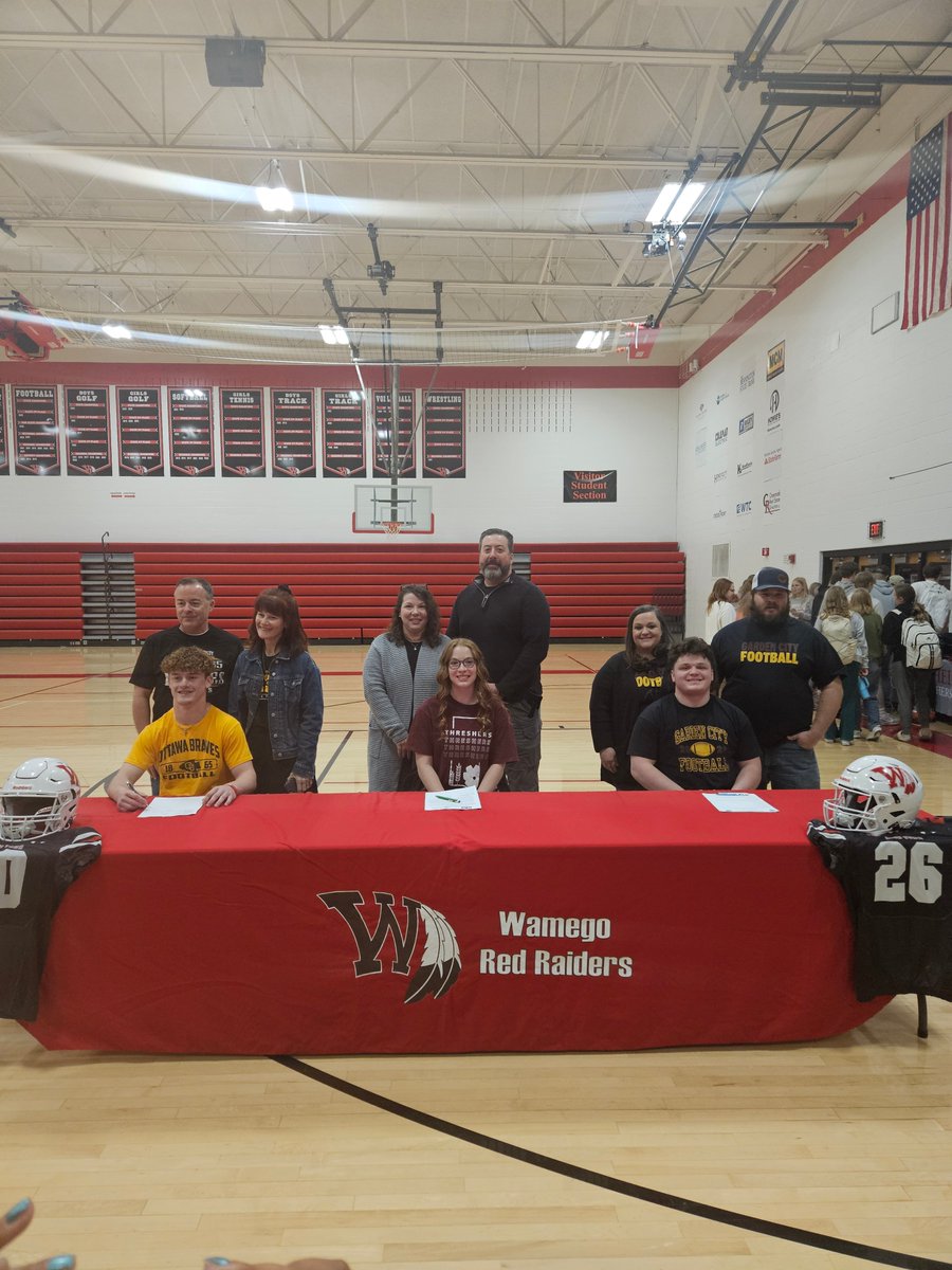 Congrats to <a href="/ThomasMac127/">Thomas McIntyre</a> <a href="/MasonKing___/">Mason King</a> and Hope Jacobs for signing today. Thomas to Ottawa U., Mason to Garden City both for football, and Hope to Bethel College for Dance. <a href="/WamegoFootball/">Wamego Football</a> <a href="/whsdazzlers/">whsdazzlers</a>