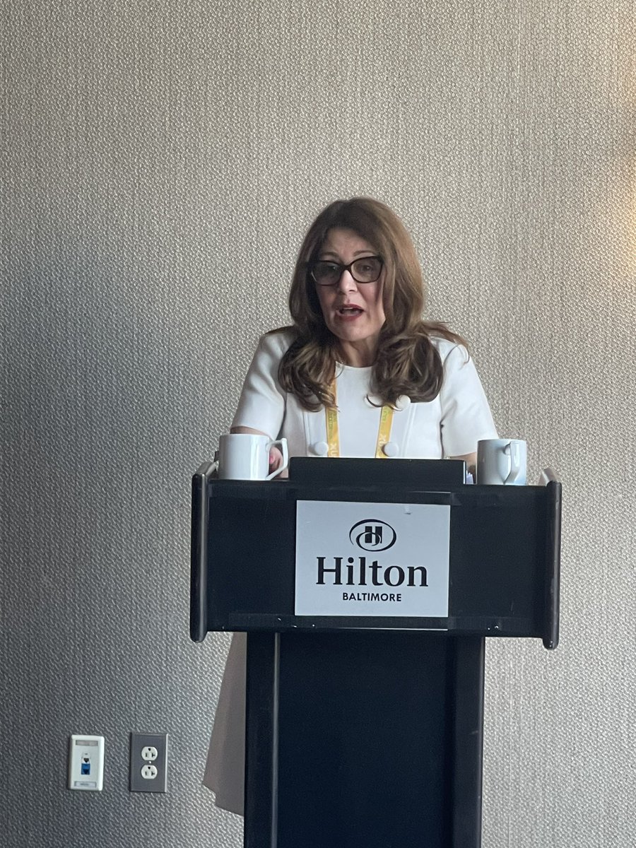 IranPathAssocNA's tweet photo. Our favorite time of the year - getting to connect again in person at our annual reception @TheUSCAP!

Dr. Maleki took us on a journey through the history and future of cytology, and we congratulated Drs. Azimpouran and Mirzabeigi with our 11th annual trainee research awards. https://t.co/x4g4vCpAHM