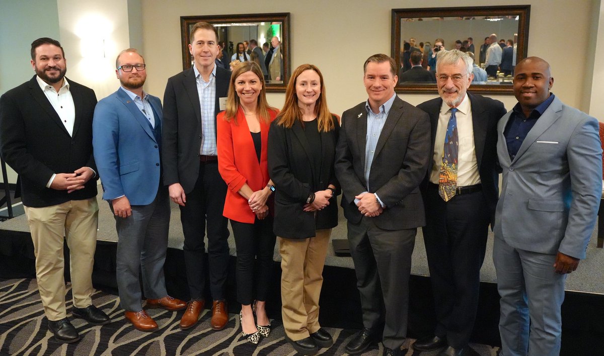Landau_Bldg_Co's tweet photo. Yesterday's 2024 Construction Forecast was a packed event, with valuable insights shared. We appreciate the MBA and NAIOP Pittsburgh for inviting Jennifer Landau to join their panel of industry leaders to discuss the challenges facing construction in our region. https://t.co/Ssa11DeiWv
