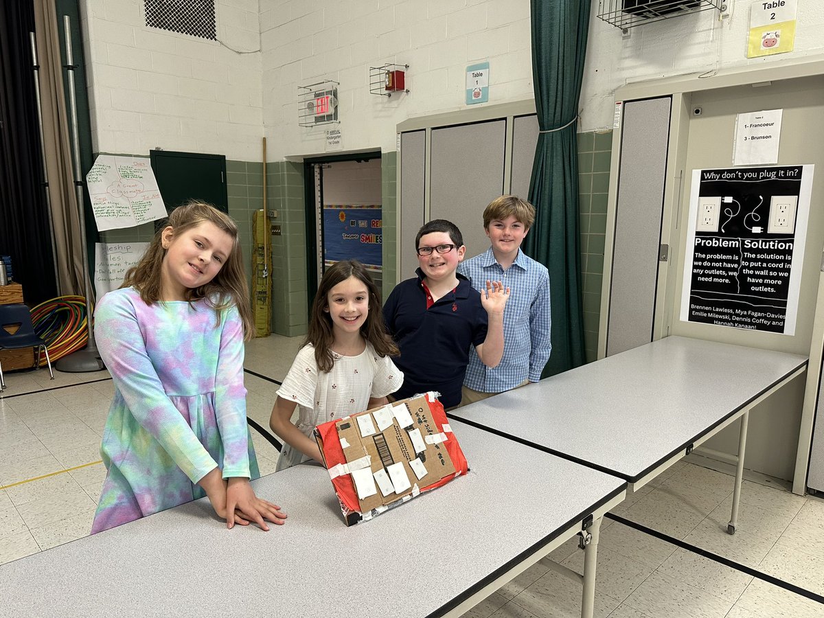 MpsPerce's tweet photo. 4th Grade STEM Showcase today! I am SO proud of my students. Way to go!!! https://t.co/hxFj4mv4oI