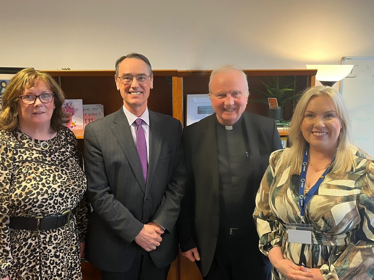 InfoCcms's tweet photo. A positive meeting with Dr Mark Browne, Permanent Secretary of @Education_NI.  Council and DE officials reflected on CCMS's contribution to raising standards, how this could be sustained with a reducing budget and opportunities to collaborate on key priorities such as SEN. https://t.co/JXYBOlfgdJ