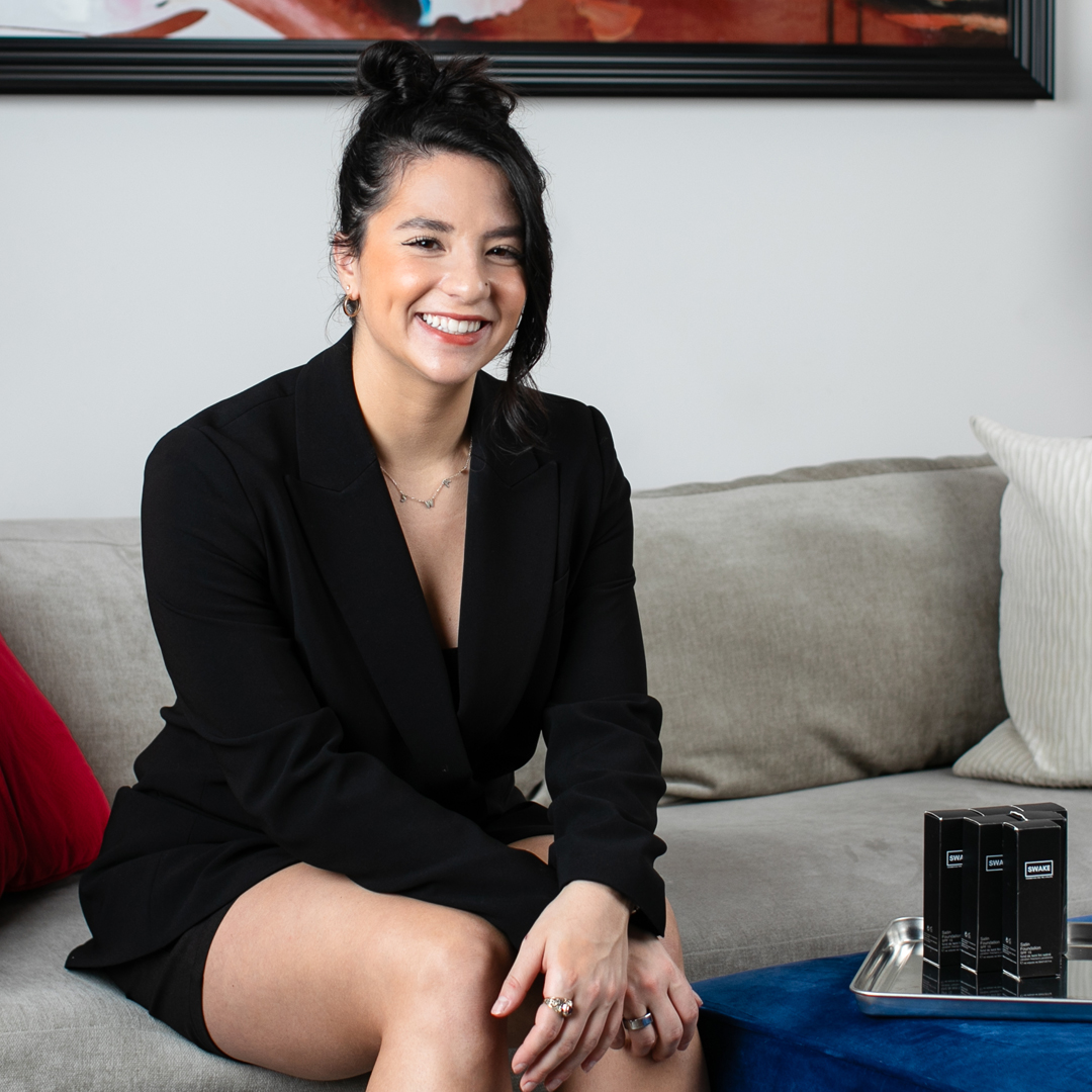SimplyBuckhead's tweet photo. PRETTY ATHLETIC
SWAKE founder Vanessa Sachs on how she launched a sweat-proof makeup line.
Read more in the latest issue of Simply Buckhead, out now!
https://t.co/xSGsiHokdu
#PrettyAthletic #SweatProofMakeup #ActiveLifestyle #AthleticBeauty https://t.co/iGcsaUblE8