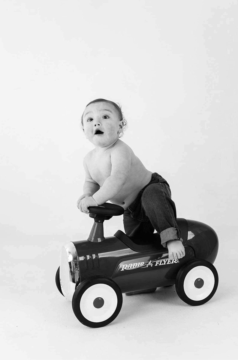 esterg_03's tweet photo. Happy 1st Birthday, My love🤍 https://t.co/EJaGPQ9PCg