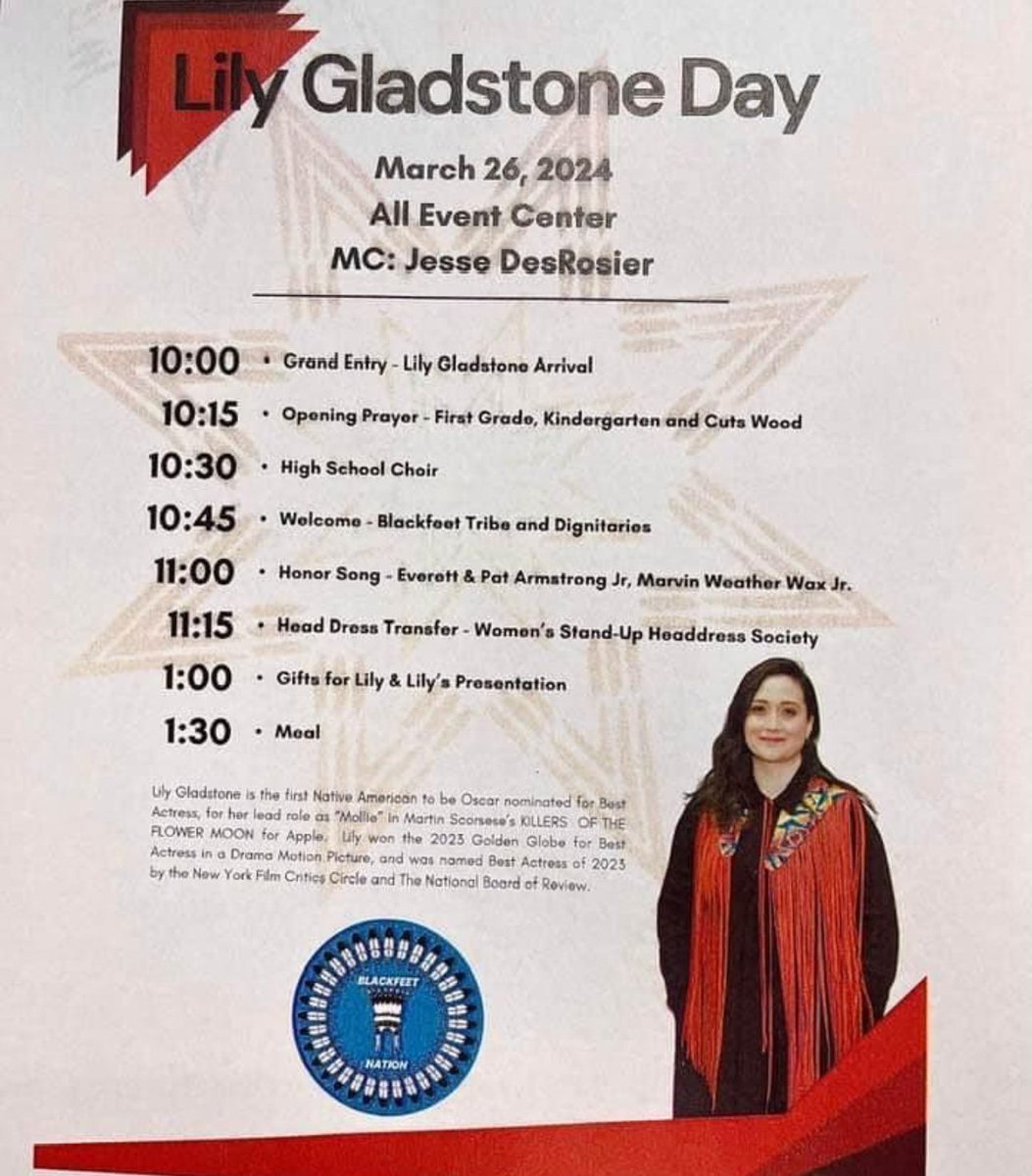 NNNnativenews's tweet image. The Blackfeet Nation hosted #LilyGladstone Day Tuesday in Browning, Mont. The day incded a headdress transfer to Gladstone and an honor song. Watch her speech and get more details in the latest edition of @NNNNativeNews with @AntoniaJen14. 

nativenews.net/wednesday-marc…