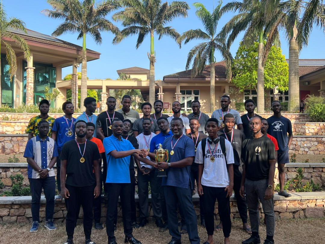 the boys visited our patron (the dean) yesterday to present the trophy to him🏆💙
