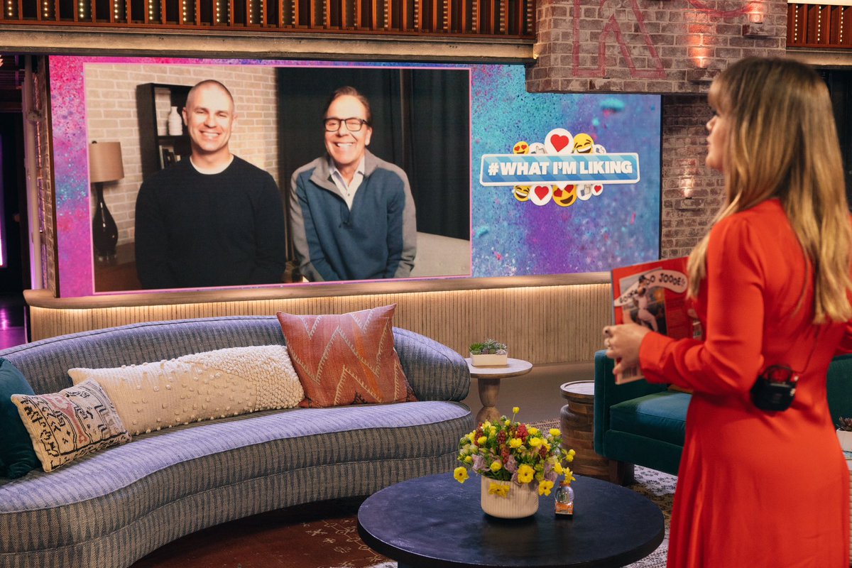 Joe Mauer and I taped a short segment on our book project “The Right Thing To Do” for the Kelly Clarkson Show.  Thursday at 2PM in Minnesota on KSTP-TV.   joemauerbook.com