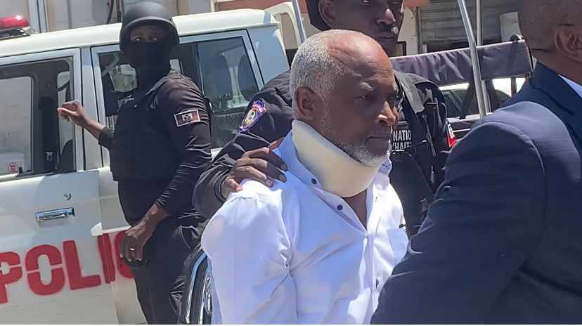 andre_millot's tweet photo. Lanbi a ap konen !! Lè a rive, Lakay mande pou u!!! ASE ASE !!! Solèy pral leve , Yon gen pouw regrèt . https://t.co/2Uf6UTYNcG