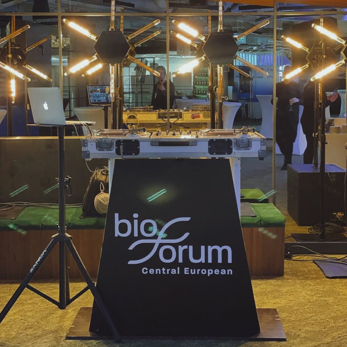 ZajnoCrew's tweet photo. Zajno at #CEBioForum2024! 

We're delving deep into the niches that we are interested in, all to represent our clients' businesses with extra flair! 

We believe the future lies within #biotech niche and are thrilled to see so many bright speakers and ideas! https://t.co/AjQY68MAfL